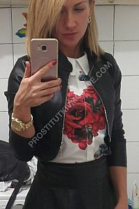 Ника, метро Локомотив