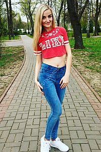 Алина, метро Октябрьское Поле