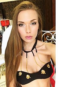 Лена, метро Лужники