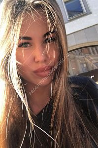 Рита, метро Профсоюзная Рита, метро Профсоюзная
