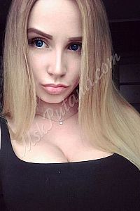 Алиса, метро Чистые пруды