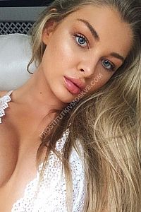 Алина, метро Библиотека имени Ленина