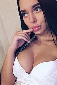 Вика, метро Улица Академика Янгеля