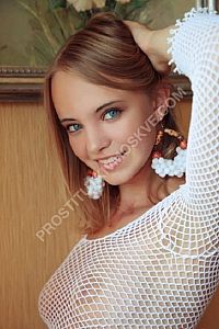 Лиза, метро Чкаловская
