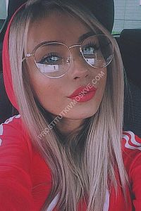кристина, метро Отрадное