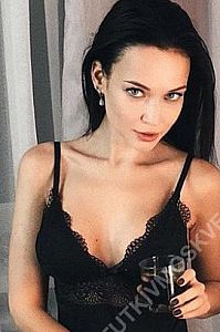 Карина, метро Локомотив Карина, метро Локомотив