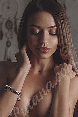 Оленька, метро Александровский сад