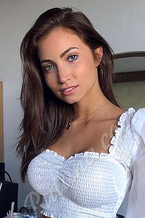 Полина, метро Измайловская