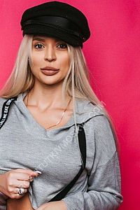 Лена, метро Бунинская аллея Лена, метро Бунинская аллея