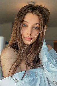 Катя, метро Автозаводская Катя, метро Автозаводская