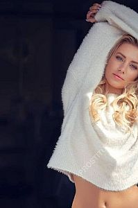Ника, метро Театральная Ника, метро Театральная